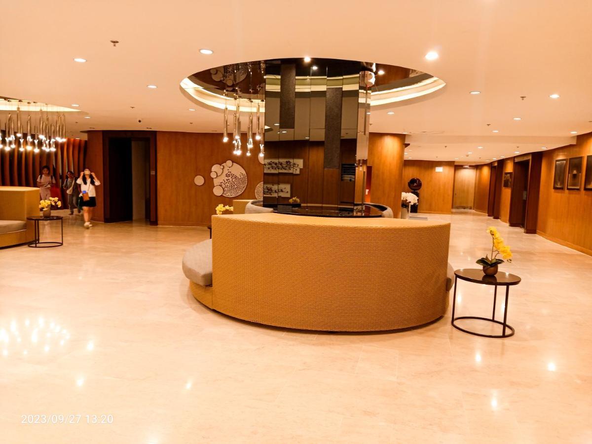 Shore 2 Residences 1Br Deluxe Room In Moa Complex Manila Exteriör bild
