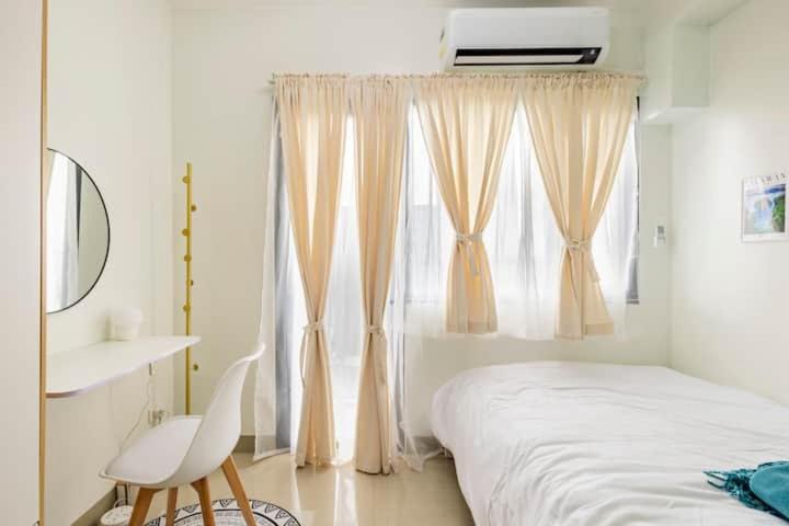Shore 2 Residences 1Br Deluxe Room In Moa Complex Manila Exteriör bild