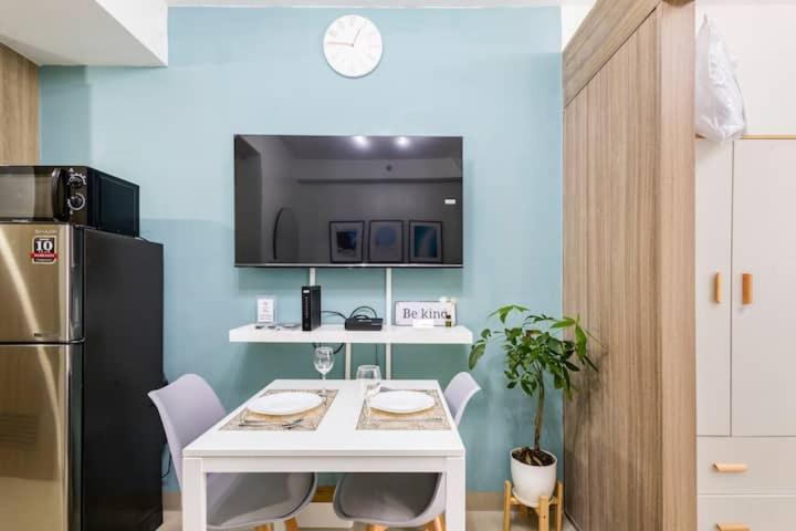 Shore 2 Residences 1Br Deluxe Room In Moa Complex Manila Exteriör bild