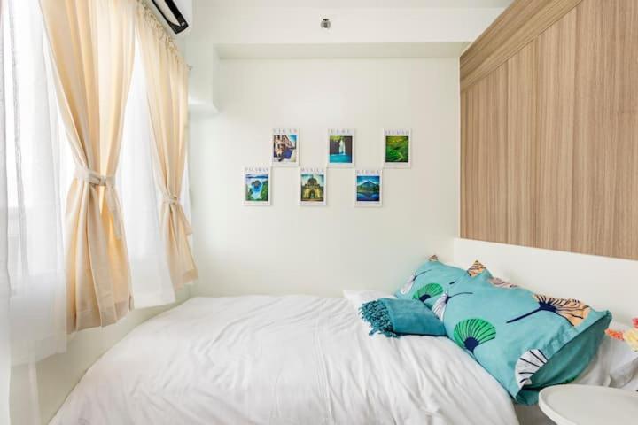 Shore 2 Residences 1Br Deluxe Room In Moa Complex Manila Exteriör bild